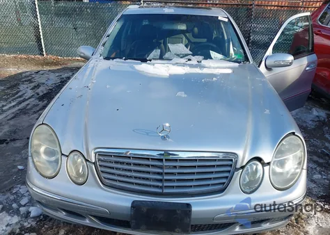 2006 Mercedes-Benz E 350 4Matic z USA, uszkodzony, nr VIN WDBUF87J06X199742